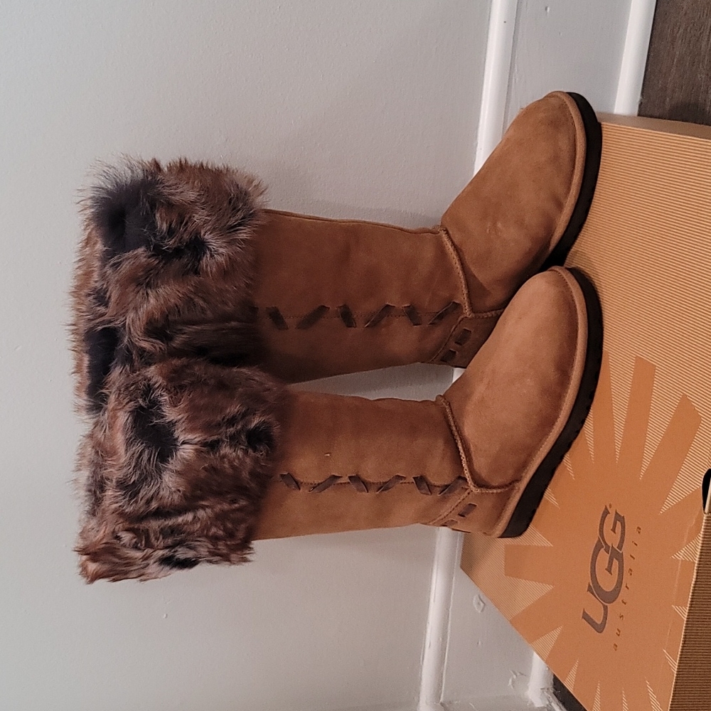 NEW IN BOX ugg boots